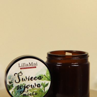 Świeca sojowa o zapachu mięty zielonej